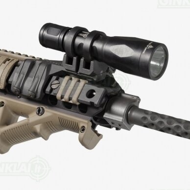 Žibintuvėlio laikiklis Magpul Rail Light Mount Left MAG498-BLK LT 2 Žibintuvėlio laikiklis Magpul Rail Light Mount Left MAG498-BLK LT 2